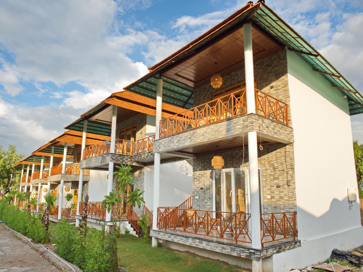 Wild Rose Resort And Spa Pushkar Dış mekan fotoğraf